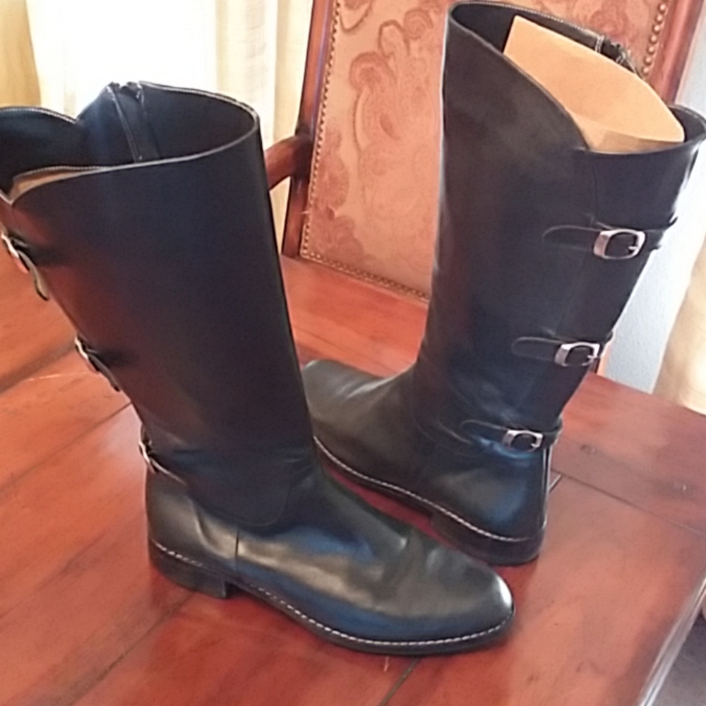 Argentinian leather boots
